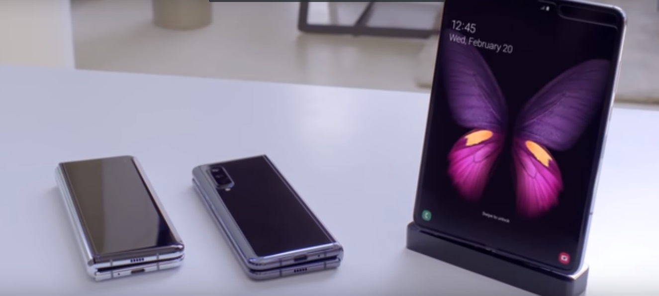 Відео дня: як працює гнучкий смартфон Samsung Galaxy Fold
