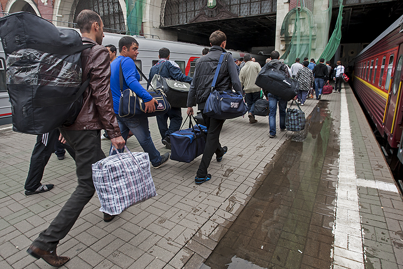 У минулому році 97,1 тисяч українців звернулося до посередників, шукаючи роботу за кордоном