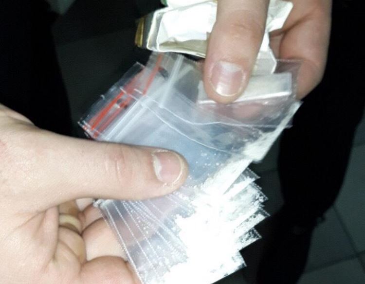На Закарпатті орудують наркоділки: торговці метамфітаміном попалися на Берегівщині та Виноградівщині (ФОТО)