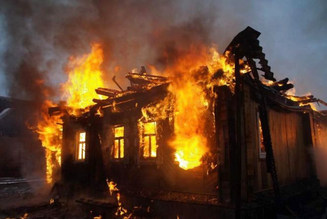 На Виноградівщині пожежа забрала життя молодої жінки