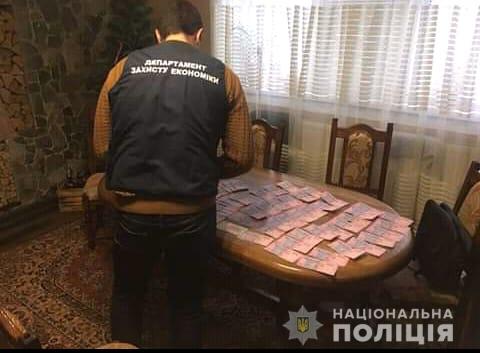Закарпатська поліція викрила злочинну групу, яка підозрюється в організації незаконного грального бізнесу на території Тячівщини (ФОТО)