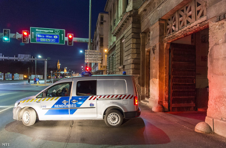 В Угорщині тривають антикорупційні рейди: арештовано 18 поліцейських (ФОТО, ВІДЕО)