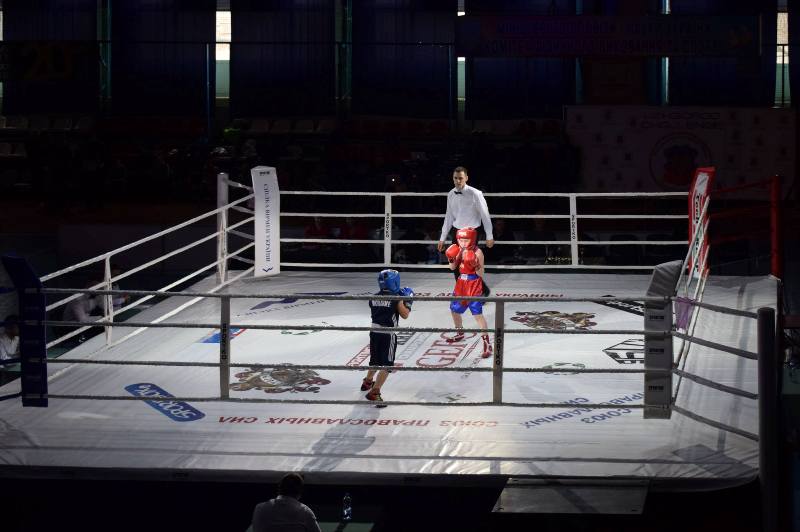 Гаряче на рингу: в Ужгороді триває турнір з боксу (ФОТО)