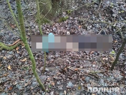 Сусід убив через неприязнь: тіло 80-річної пенсіонерки виявили у лісосмузі за селом (ФОТО)