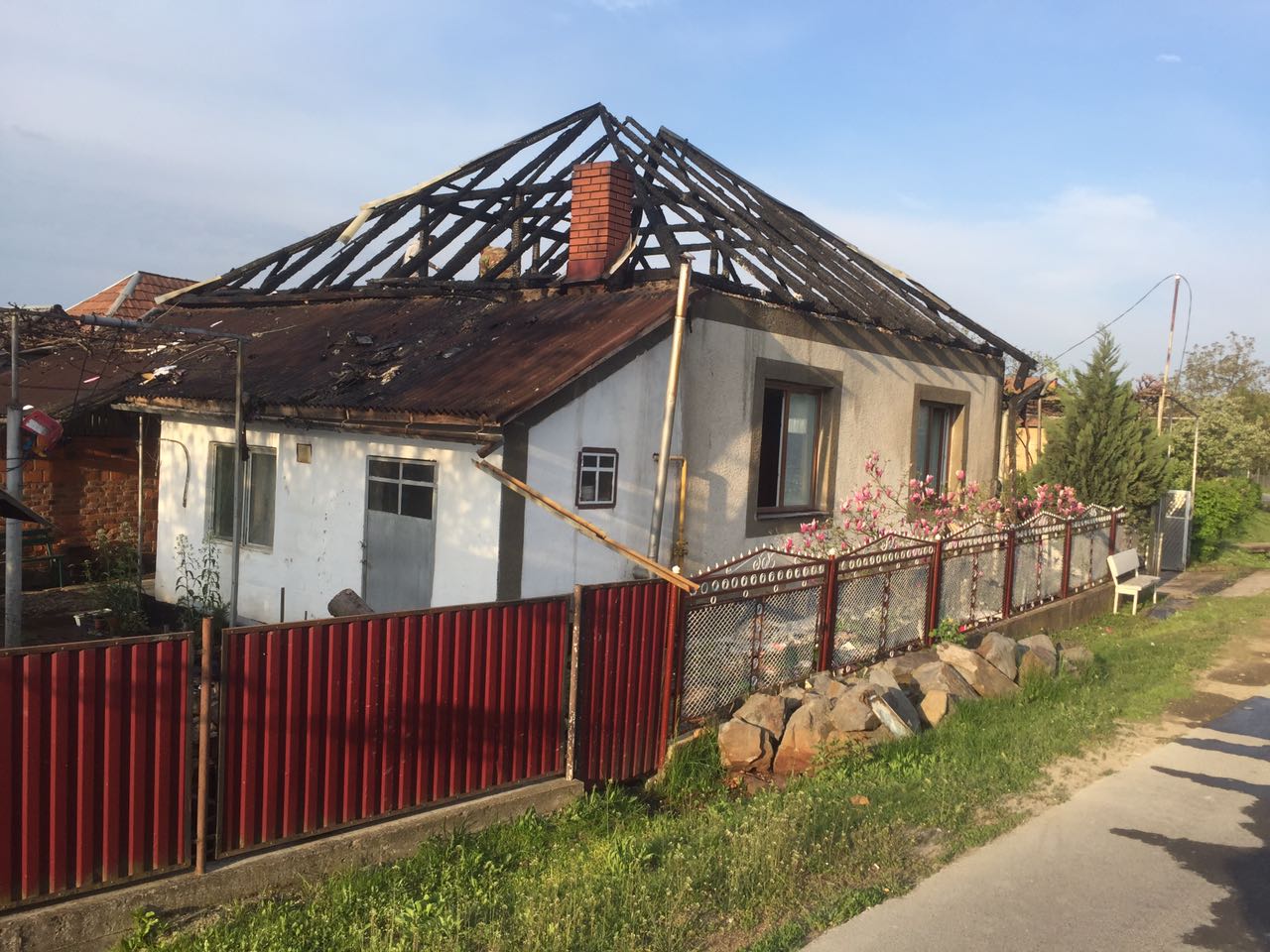Вогнеборці надали подробиці пожежі у житловому будинку на Іршавщині (ФОТО)