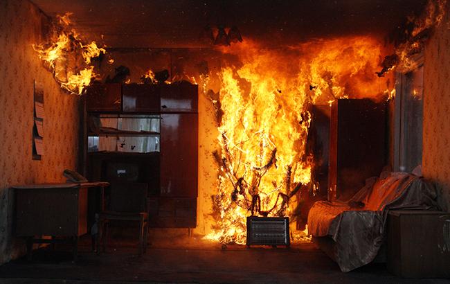 Отримала опіки другого ступеню: в Ужгороді при пожежі постраждала власниця квартири