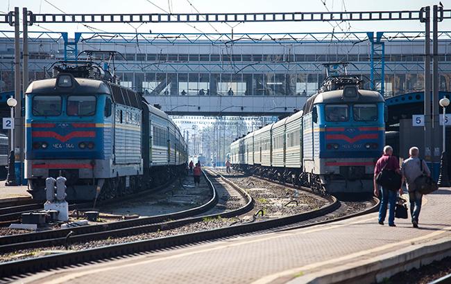 На свята "Укрзалізниця" призначила до Закарпаття додаткові потяги