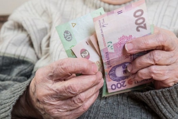 Квітневий перерахунок: яким категоріям пенсіонерів підвищать пенсію?