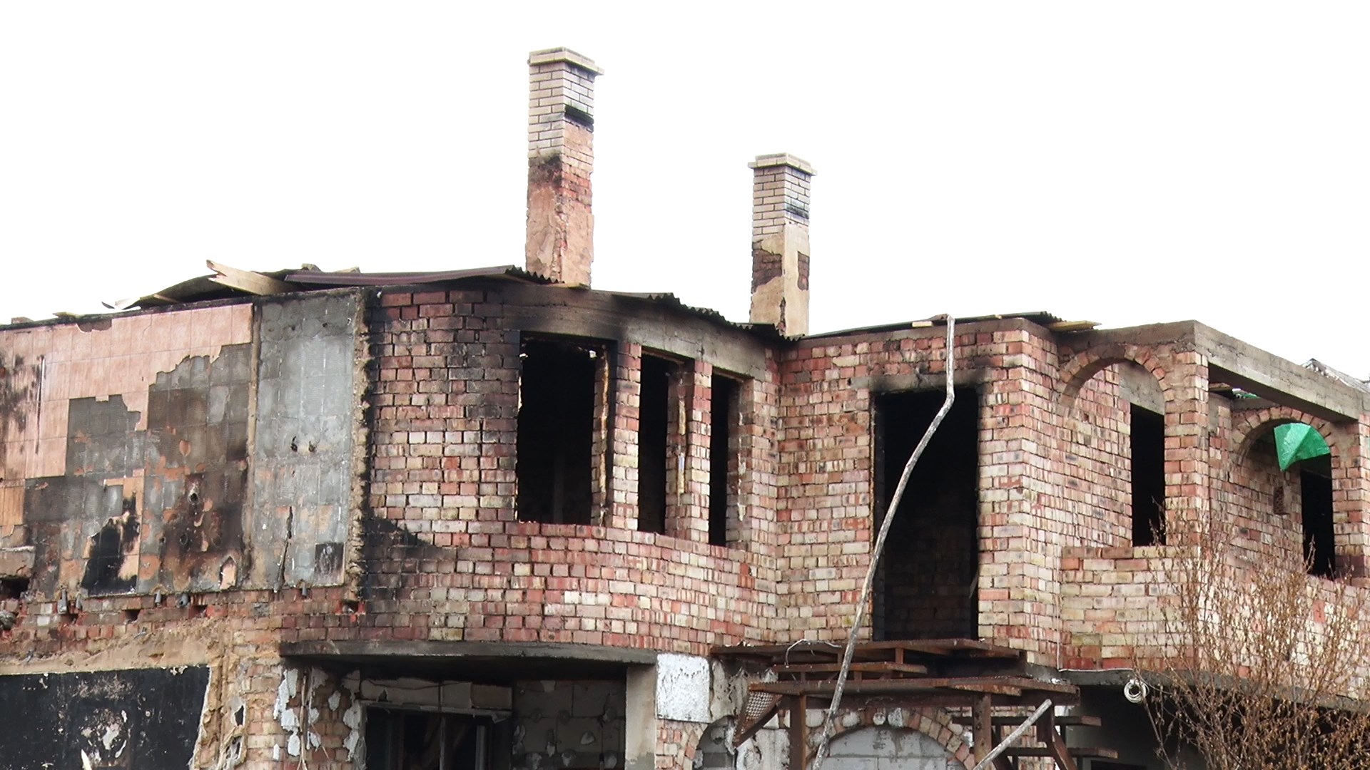 Масштабна пожежа у Рахові знищила будинки (відео)