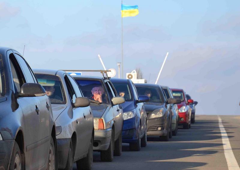 Черги на західних кордонах на виїзд з України перевищують 1000 авто