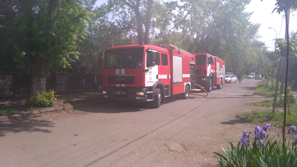 Рятувальники надали нові подробиці вчорашньої пожежі в Ужгороді (ФОТО)