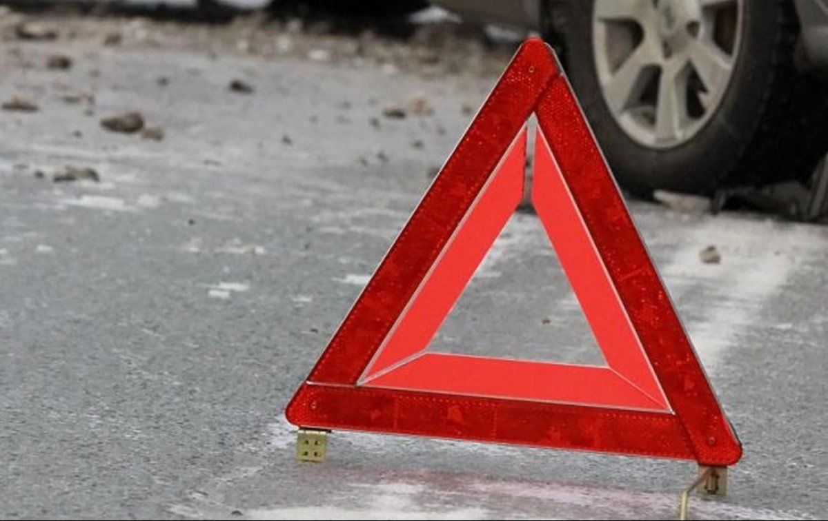 ДТП на Ужгородщині: автівка опинилася в кюветі