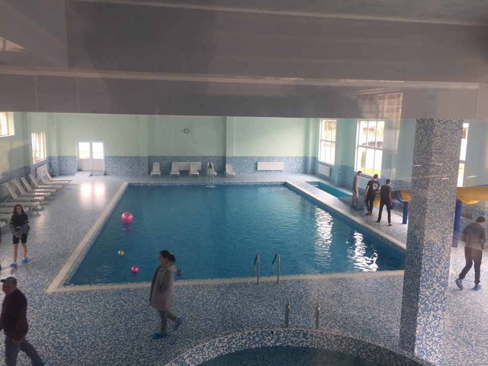 В Рахові відкрили сучасний відпочинковий комплекс та аквапарк