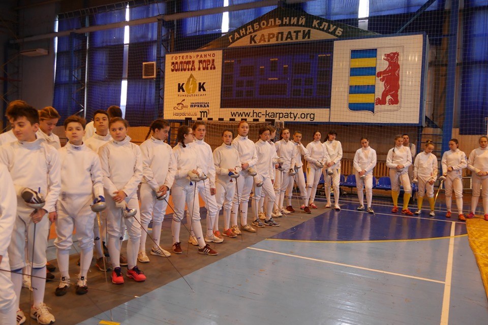 В Ужгороді відбулося урочисте відкриття Міжнародного турніру країн Карпатського Єврорегіону з фехтування серед кадетів (ФОТО)