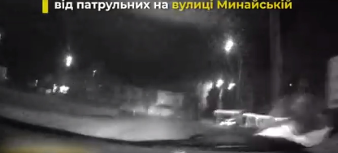 Шалені перегони від Ужгорода до Розівки: поліція показала як затримувала не тверезого водія (ВІДЕО)