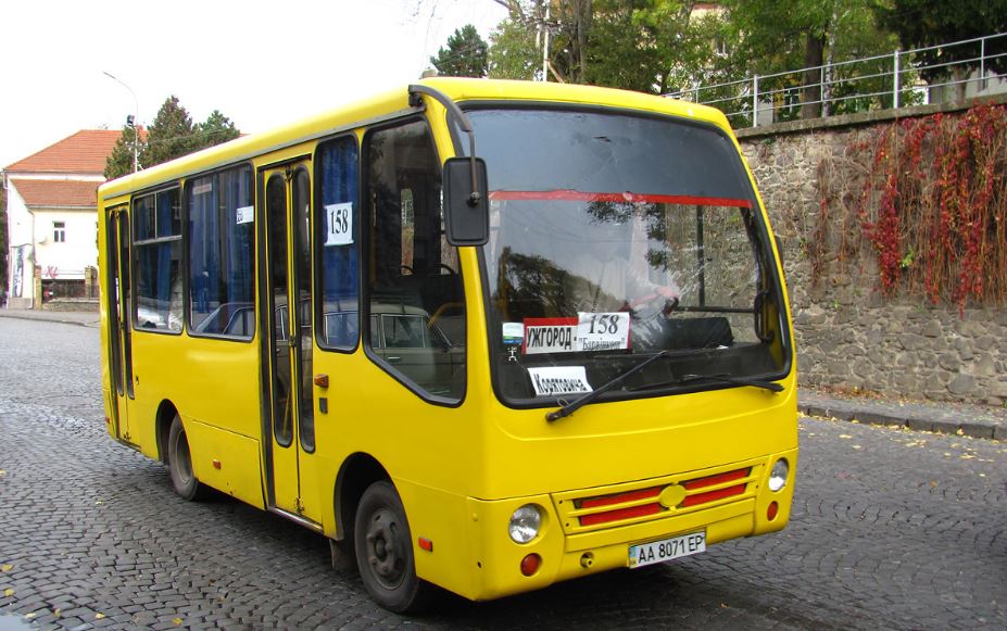 В Ужгороді мають намір підняти плату за проїзд в автобусах - 7 гривень