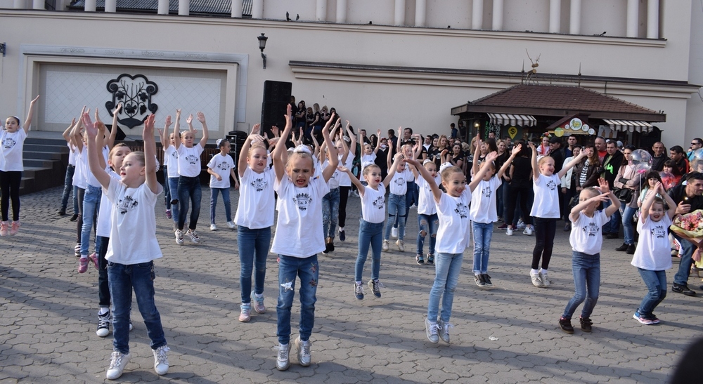 "Сакура Dance": міжнародний День танцю масштабно відзначать в Ужгороді