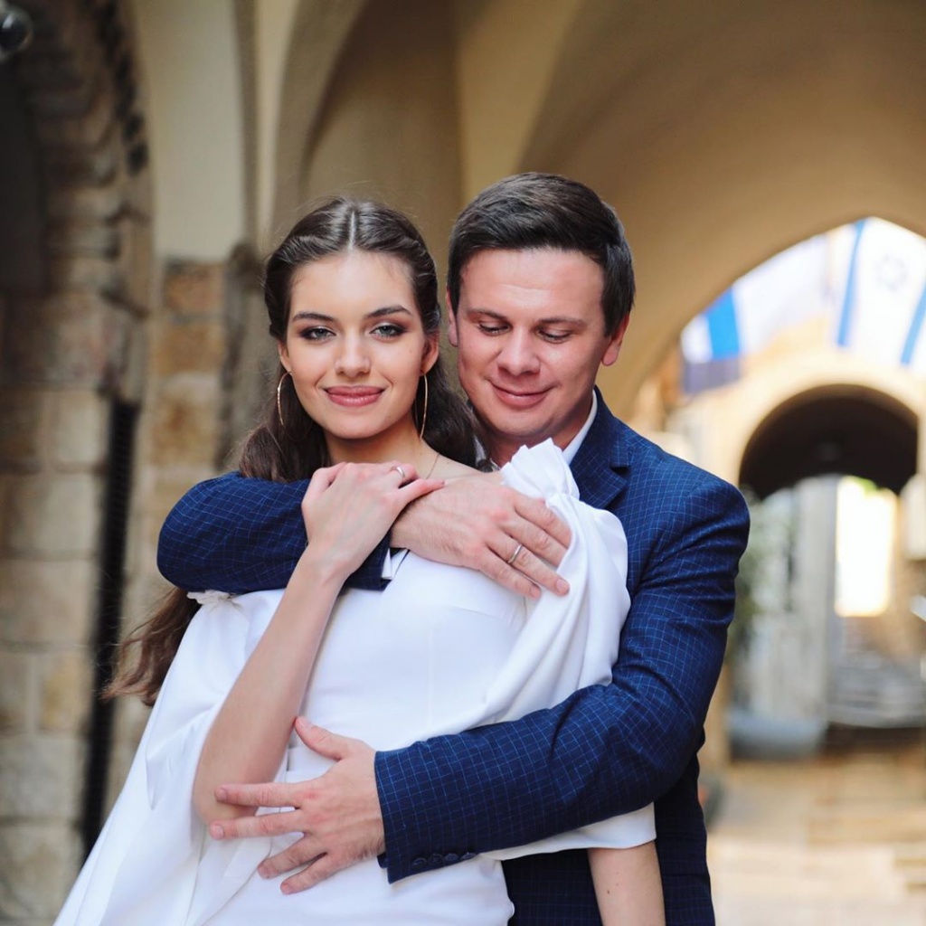 Відомий ведучий "Світу навиворіт" Комаров одружився (ФОТО, ВІДЕО)