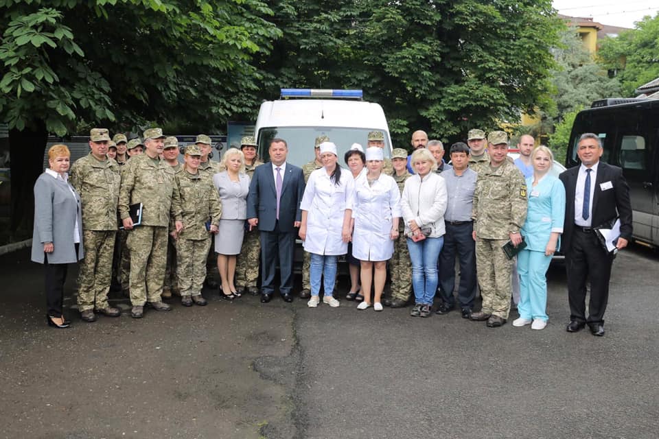 Закарпаття відвідав Міністр оборони та пообіцяв військовим премії (ФОТО)