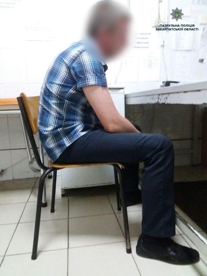 В Ужгороді в результаті сварки один з чоловіків здав іншого поліцейським (ФОТО)