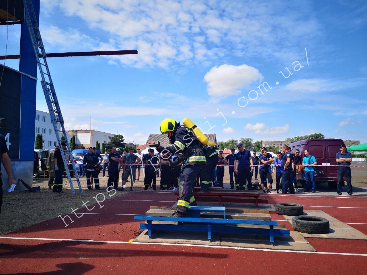 Вдруге на Закарпатті відбулися змагання рятувальників Firefighter Combat Challenge (ФОТО)