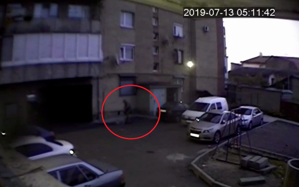 В одному з найбільших мікрорайонів Мукачева орудують крадії, з‘явилися відеодокази (ВІДЕО, ФОТО)