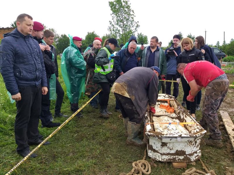 Загадкова смерть молодої полісменки з Берегова: після ексгумації тіла відкрилися нові жахливі факти