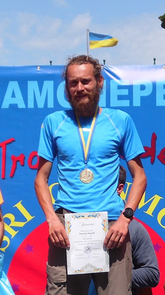 48 годин та більш ніж 370 кілометрів бігу: житель Хуста став абсолютним чемпіоном України та встановив новий рекорд(ФОТО)