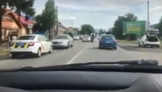 На Ужгородщині трапилася автопригода за участі двох автівок (ВІДЕО)