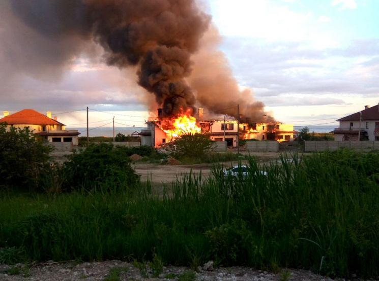 Пожежа на Тячівщині: горів житловий будинок