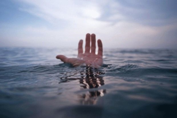Всі спроби врятувати були марними: на Виноградівщині потонув чоловік