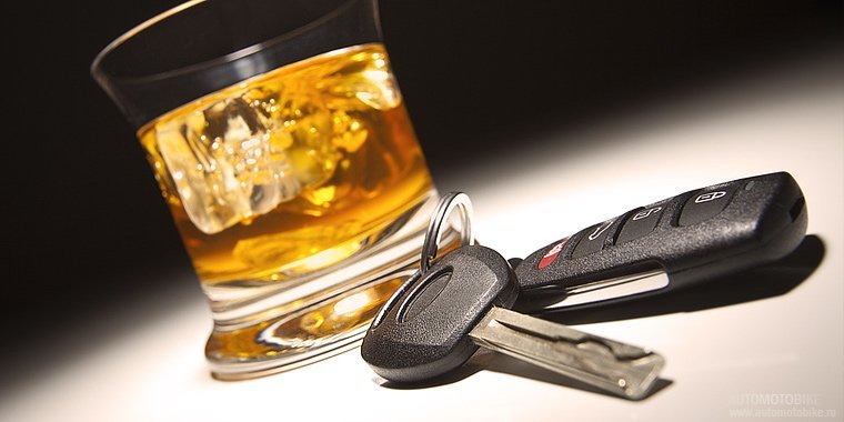 Патрульна поліція Закарпатської області нагадує, у скільки обійдеться водієві керування у напідпитку 