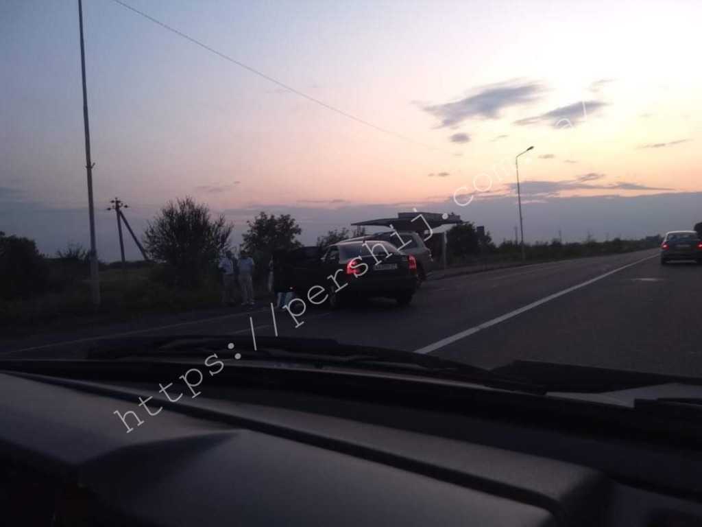 На Мукачівщині трапилася ДТП за участі двох автівок (ФОТО)