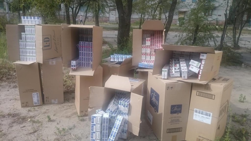 40 ящиків контрабанди на українсько-румунському кордоні