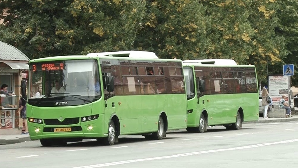 До уваги жителів Мукачева: містян попередили про тимчасові незручності користування громадським транспортом