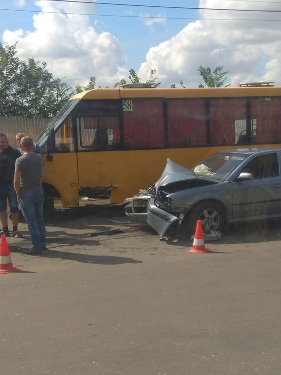 В Ужгороді на "БАМі" трапилась аварія (ФОТО)
