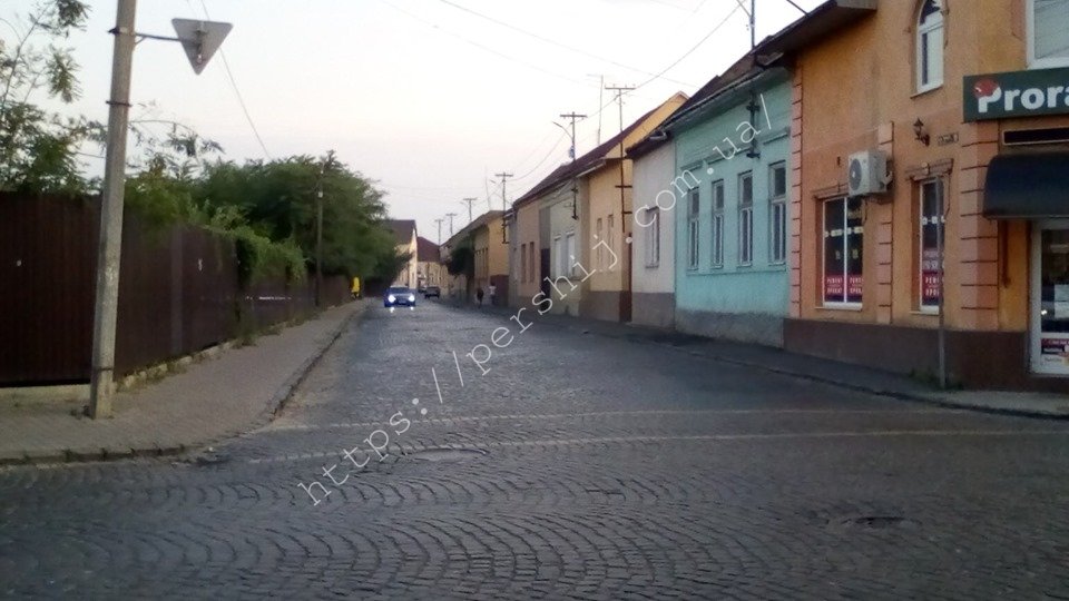 Вулиця Чехова в середмісті Мукачева знов стане односторонньою