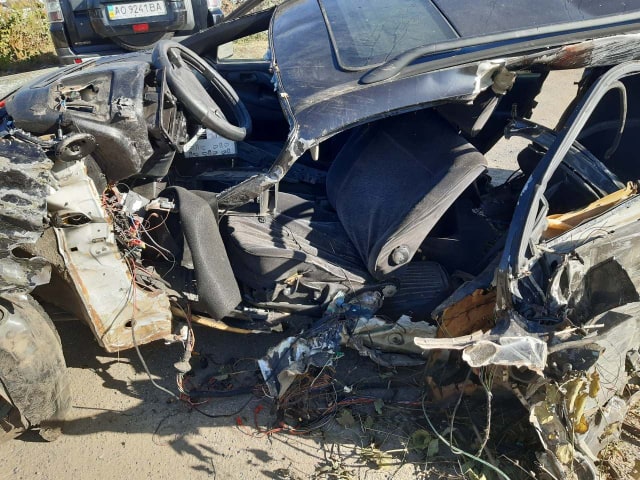 Трагедія у Виноградові, нові подробиці: п’яний на Mitsubishi врізався у таксі (ФОТО)