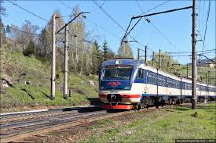 Закарпатську та Львівську області з’єднає ще один швидкісний потяг