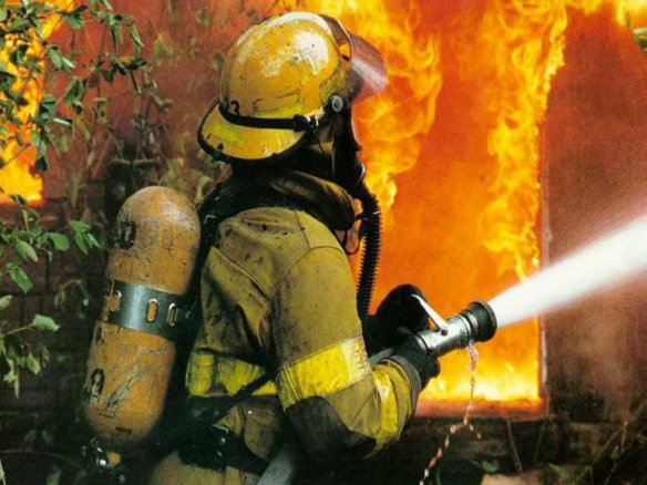 На Свалявщині сталася пожежа у будинку у якому проживали люди