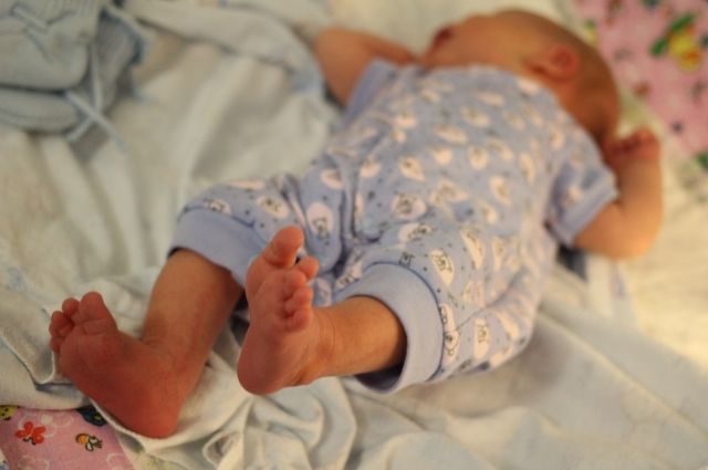 Здали нерви: горе-матір викинула новонароджену дитину у вікно (ФОТО)