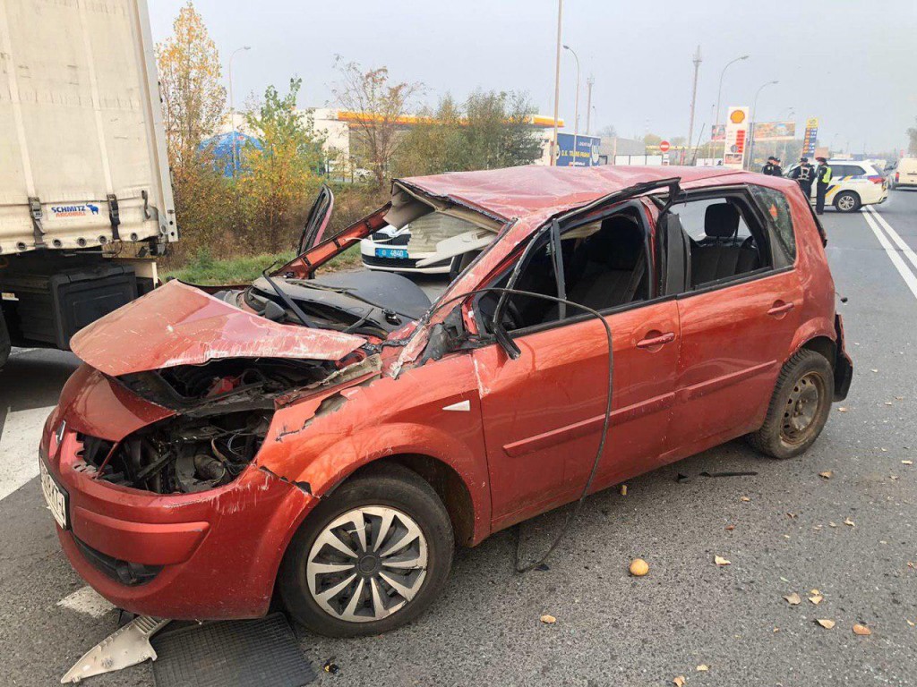 ДТП в Ужгороді: в аварію потрапив суддя міськрайонного суду (ФОТО)