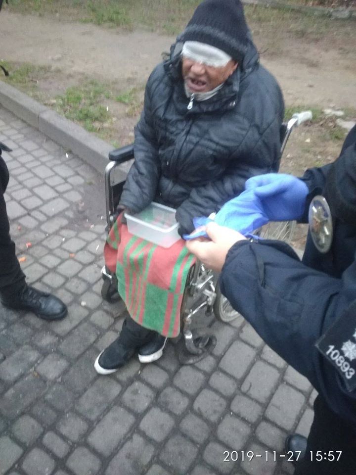Дива трапляються: поліцеські "зцілили" інваліда із Закарпаття (ФОТО, ВІДЕО)