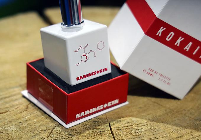 Rammstein випустили парфуми з ароматом кокаїну (ФОТО)