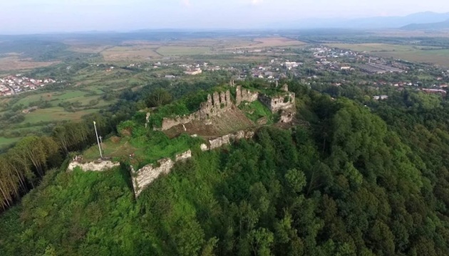 Стародавній маршрут: на Закарпатті відновлюватимуть історичний шлях (ФОТО)