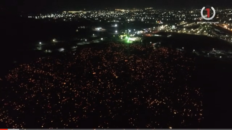 Ритуальні вогні: Мукачівське кладовище "запалало" тисячами свічок пам'яті (Аерозйомка)