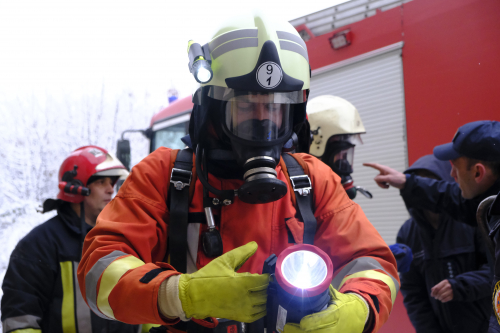 Закарпатські рятувальники тренувались у димокамері (ФОТО)