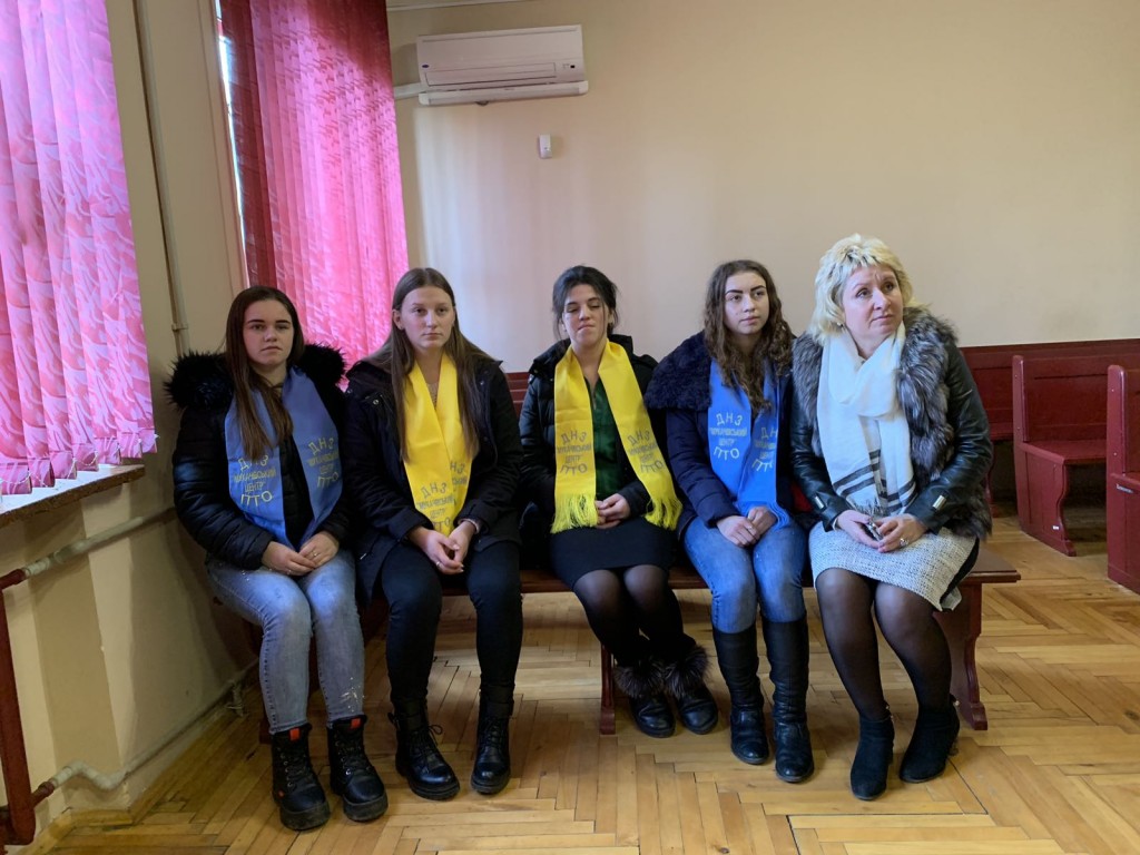 Мукачівські студентки опинилися в суді: відомо чому (ФОТО)