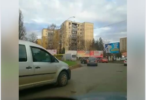 В Ужгороді ДТП за участі автобуса та іномарки (ВІДЕО)