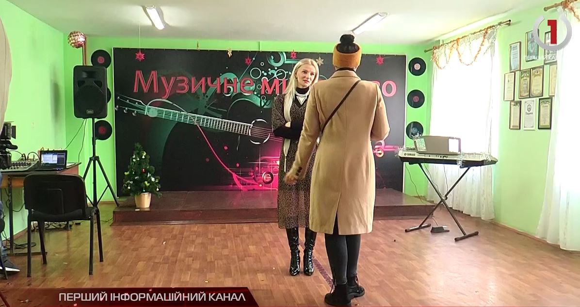 У Мукачеві відкрили «Естрадну вокальну студію» (ВІДЕО)